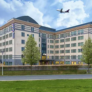 Park By Radisson Brussels Airport Завентем